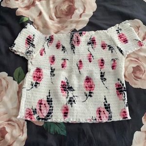 Never Worn!! Kendall & Kylie White Rose Crop Top:)